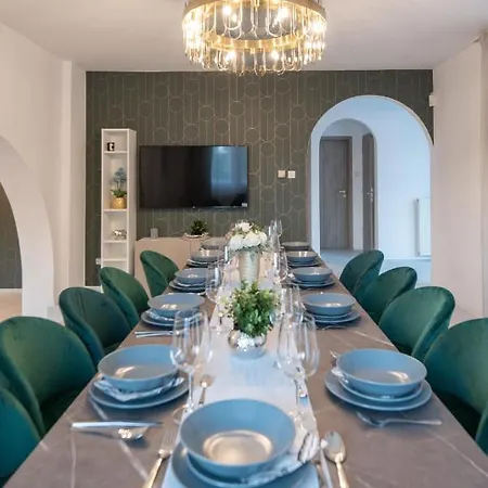 Feriehus Medences, Legkondicionalt, Ketszintes Nyaralo