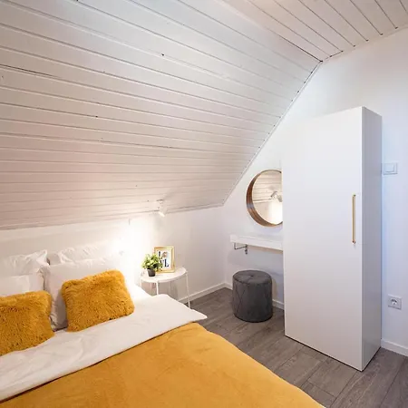 Feriehus Medences, Legkondicionalt, Ketszintes Nyaralo